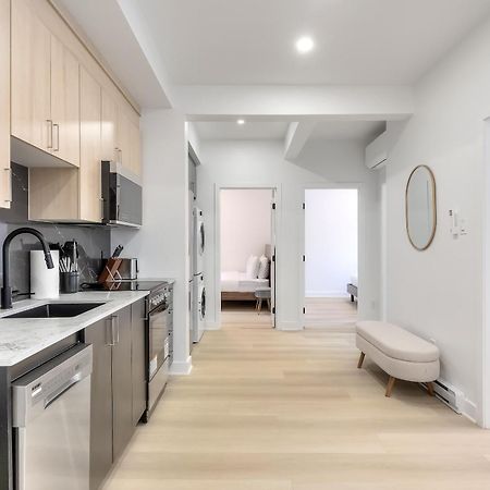 Free Indoor Parking Cozy & Spacious Condo In Heart Of Downtown Монреаль Экстерьер фото